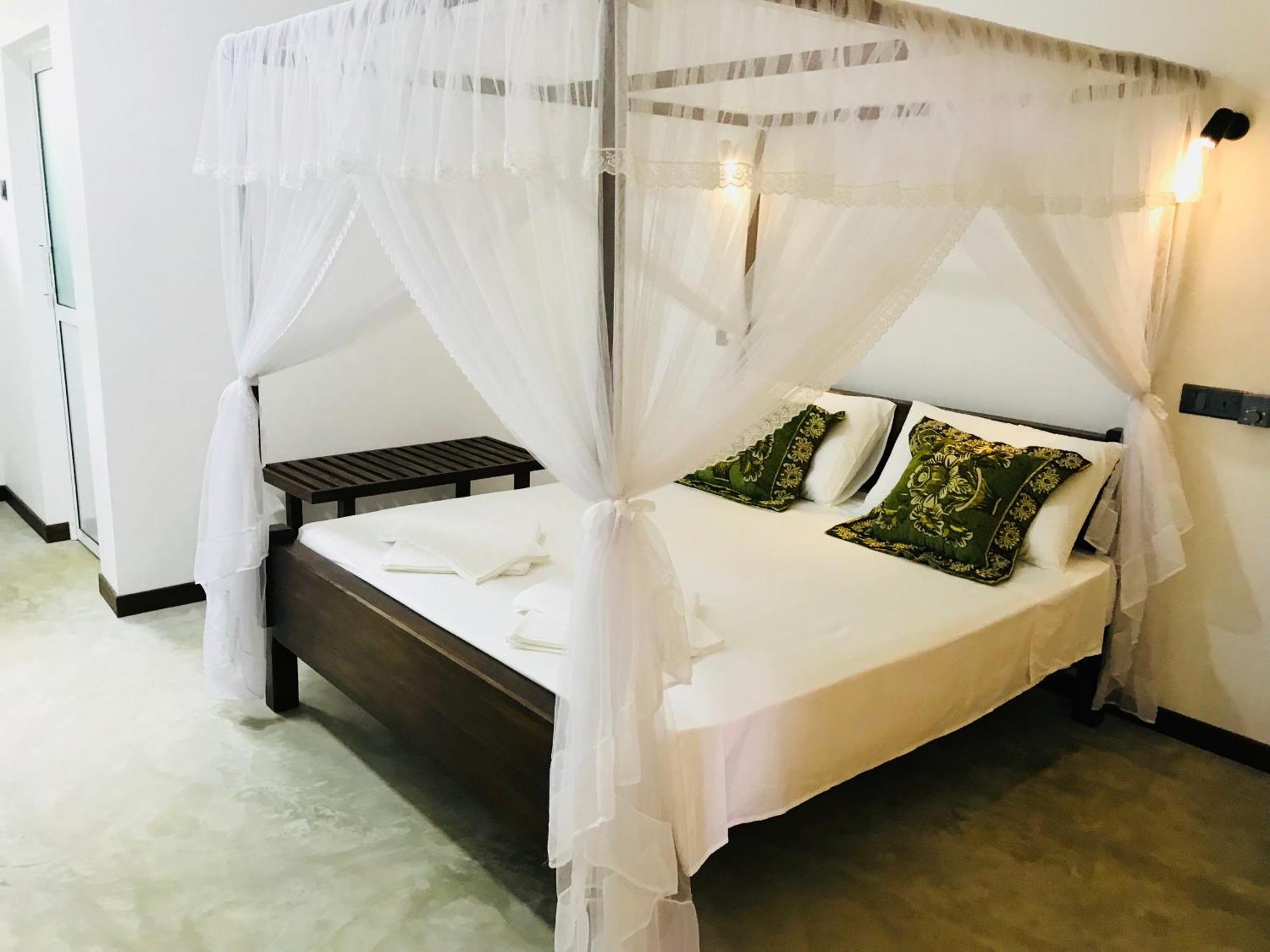 Отель Sigiriya Rock Hide Номер фото