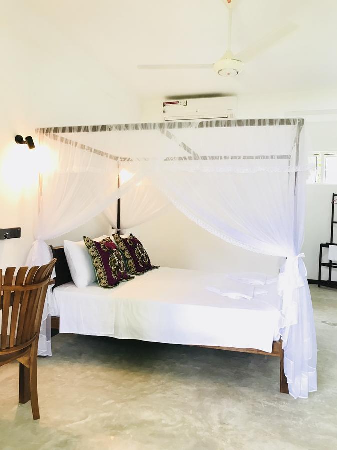 Отель Sigiriya Rock Hide Экстерьер фото
