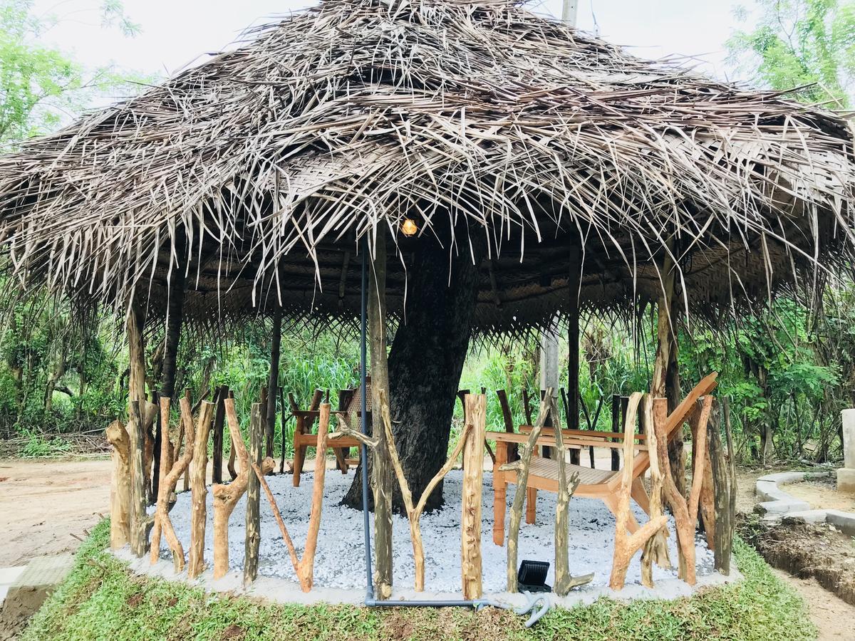 Отель Sigiriya Rock Hide Экстерьер фото