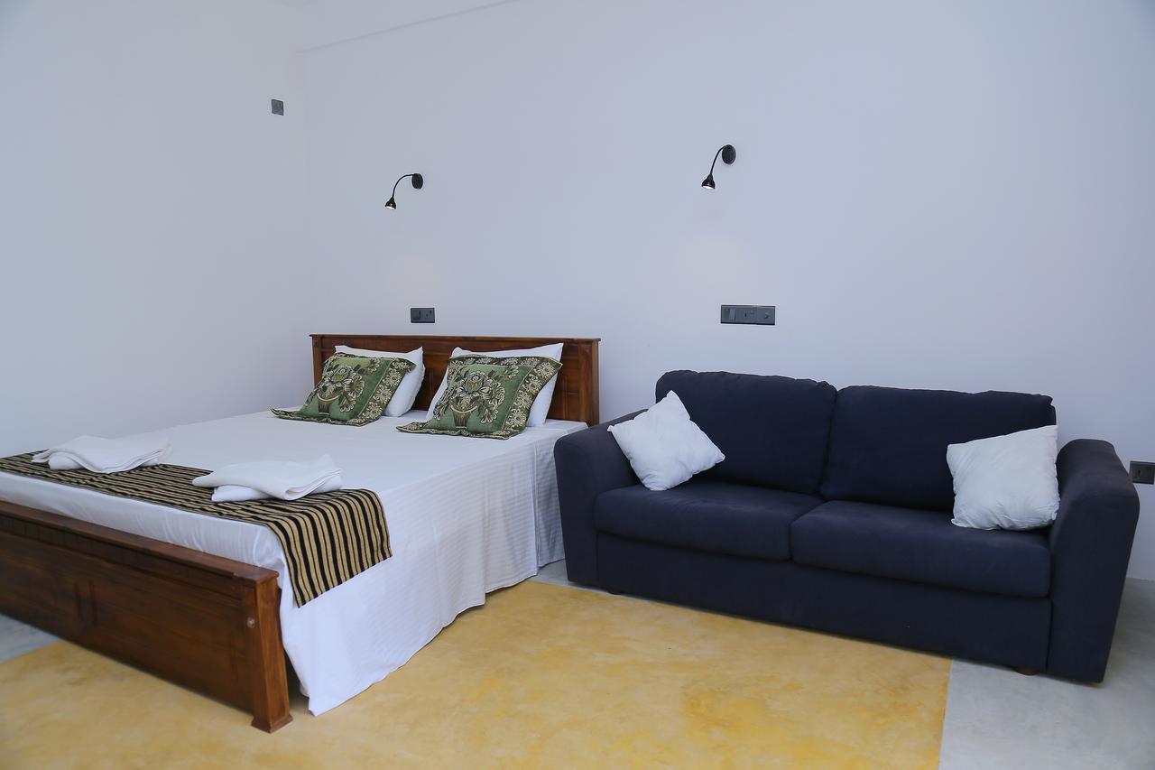 Отель Sigiriya Rock Hide Экстерьер фото